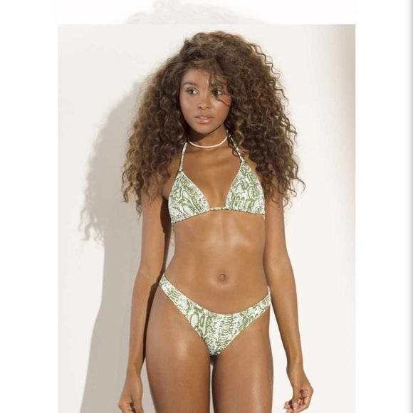 Maaji Snake Triangle Top & Thin Side Cheeky Bottoms Bikini Set✨✨ - Picture 11 of 11